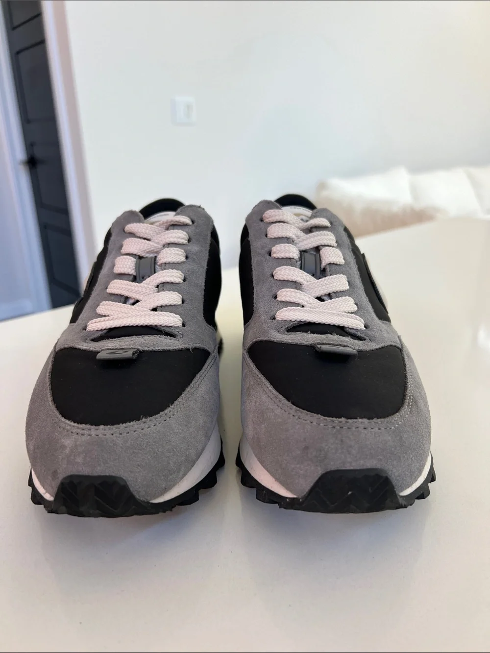 Coach runner lace up sneakers black and chalk gray cream C logo size 6.5